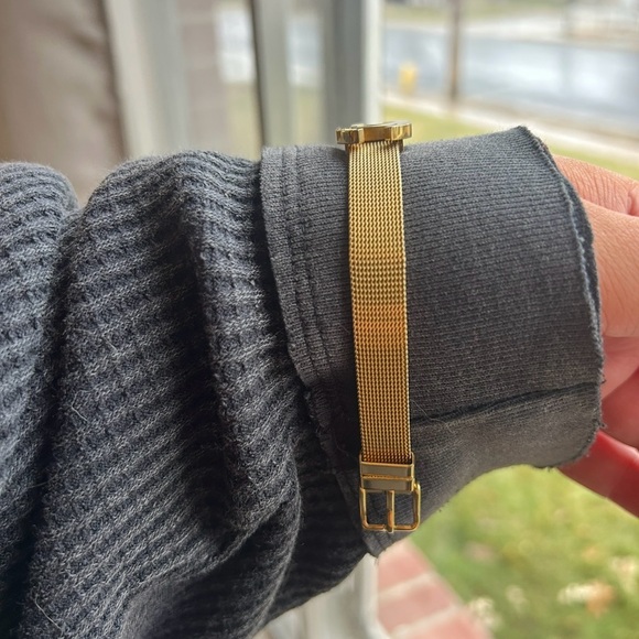 Cute gold bracelet I bought used/thrifted. Asking for below what I paid for - Picture 3 of 4